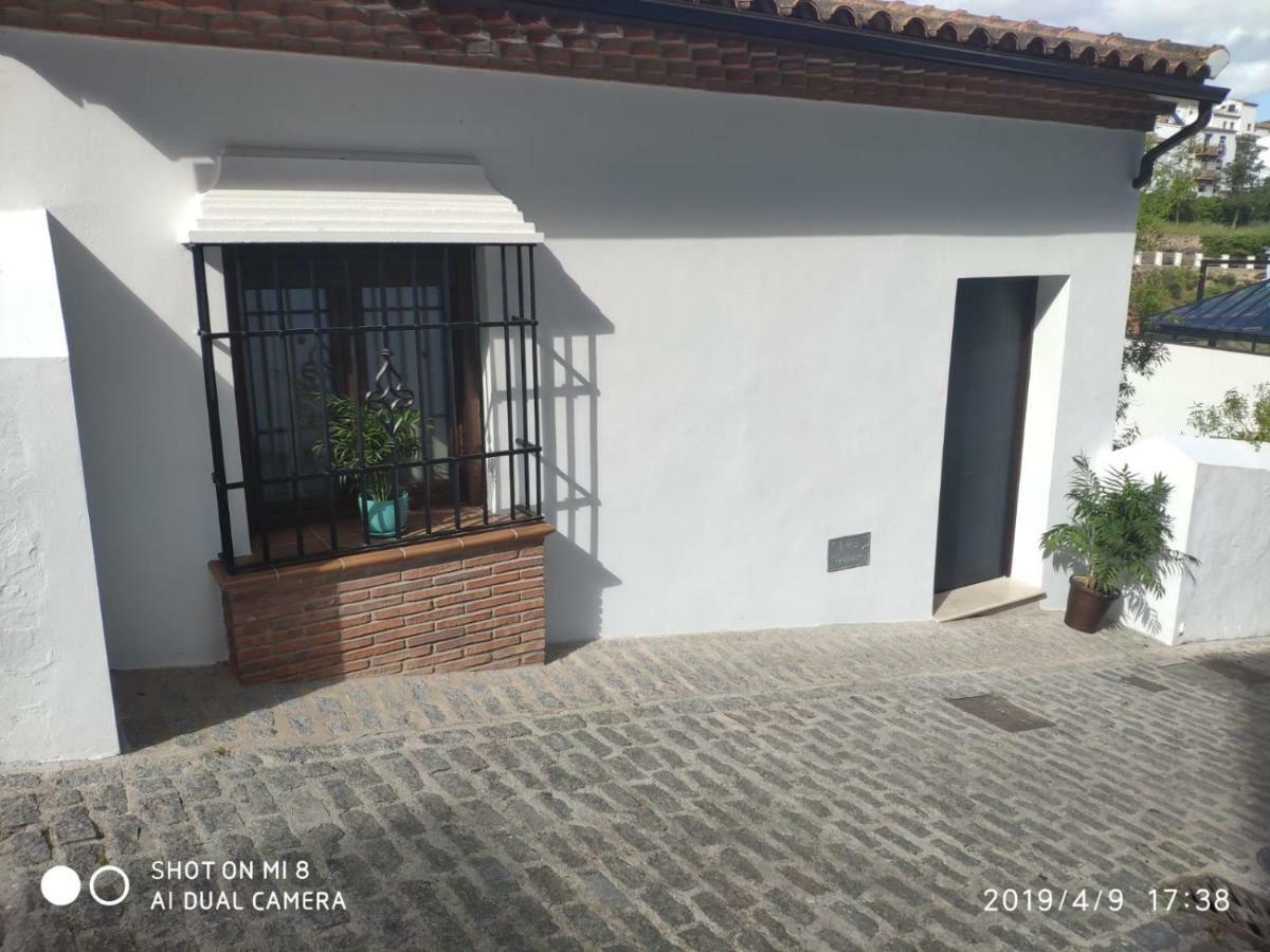 Apartamentos Cantareria, Rosa Mosqueta Setenil De Las Bodegas Exterior photo